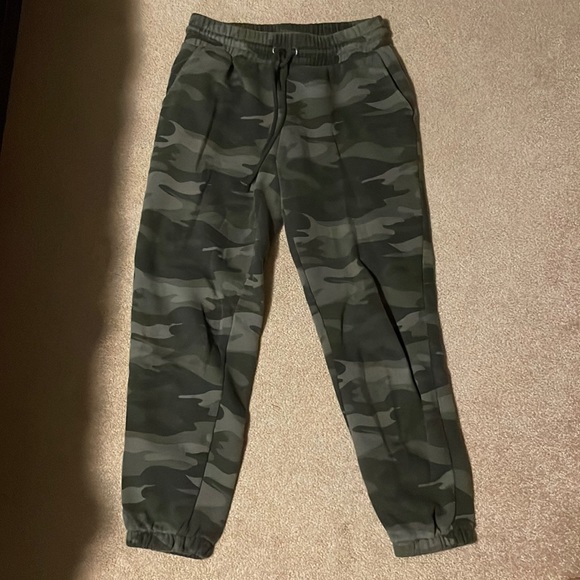 wild fable Pants & Jumpsuits Target Wild Fable Sweatpants Camo